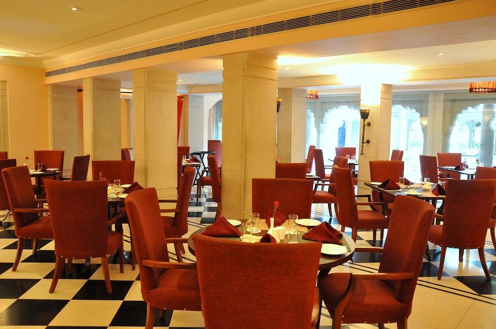 Taj Usha Kiran Palace, Gwalior Ngoại thất bức ảnh